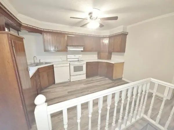 1222 Cunningham AVE, Independence, MO 64050