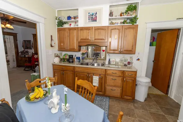 114 W Battell ST, Mishawaka, IN 46545