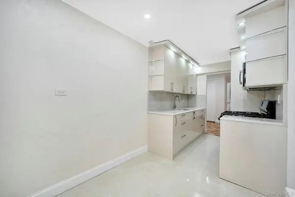 105-55 62nd DR #2G, Forest Hills, NY 11375