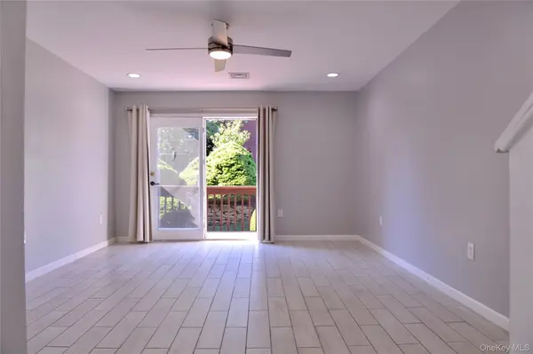 21 Knoll VW, Ossining, NY 10562