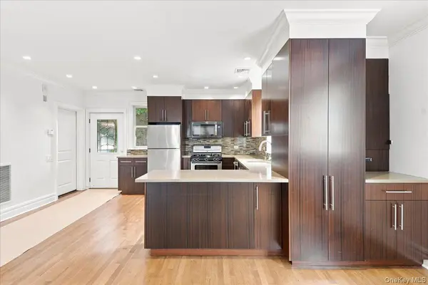 3533 Ropes AVE, Bronx, NY 10475