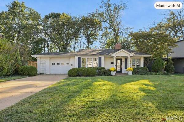 49 Waverton DR, Ladue, MO 63124