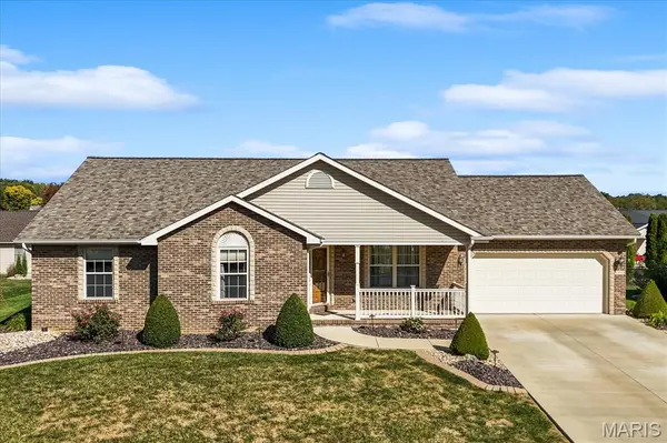 1113 E 3rd ST, Trenton, IL 62293
