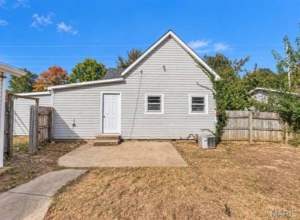 820 N Carleton ST, Farmington, MO 63640