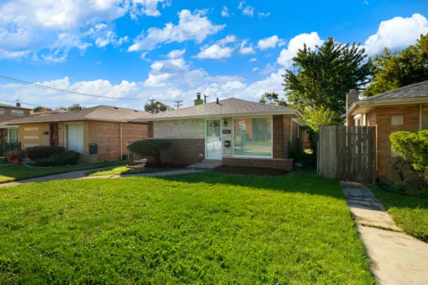 9426 S Peoria ST, Chicago, IL 60620