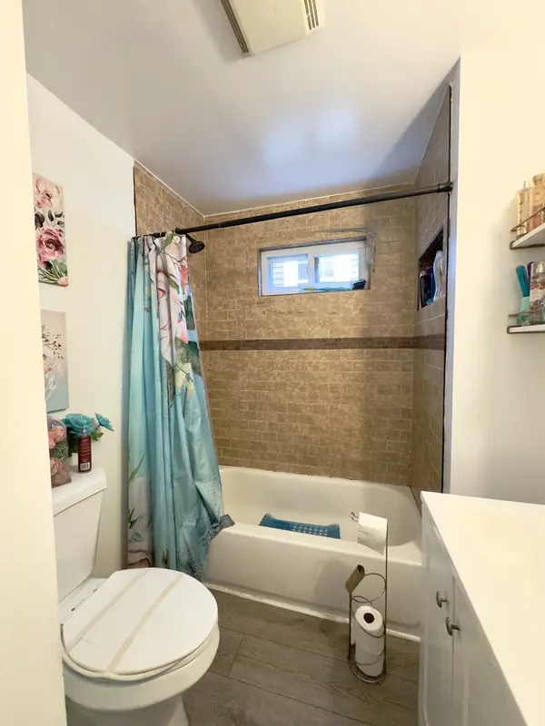 5263 S Central AVE, Chicago, IL 60638