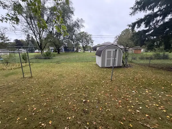 1087 Whitney DR, Apple Valley, MN 55124