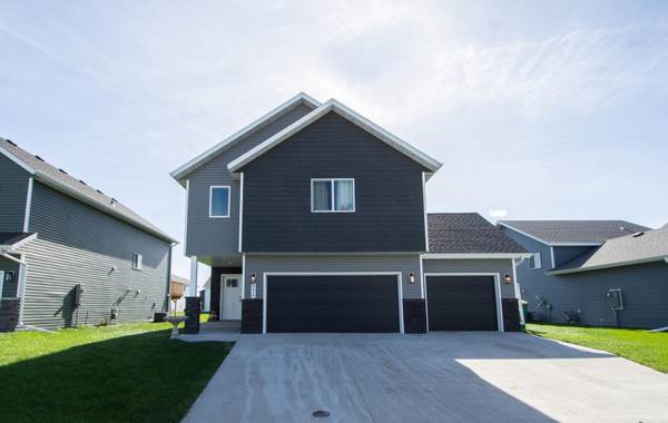 6216 86th AVE S, Horace, ND 58047