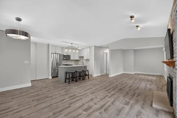 2261 Wildwood CIR, Minnetonka, MN 55305