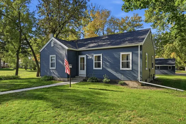 402 Emerson AVE N, Raymond, MN 56282