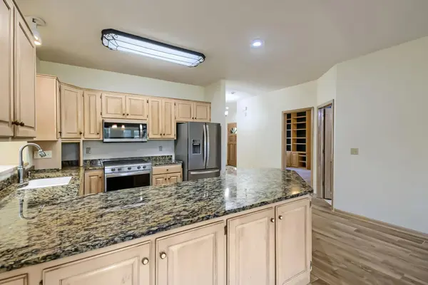 9445 Winslow N, Maple Grove, MN 55311