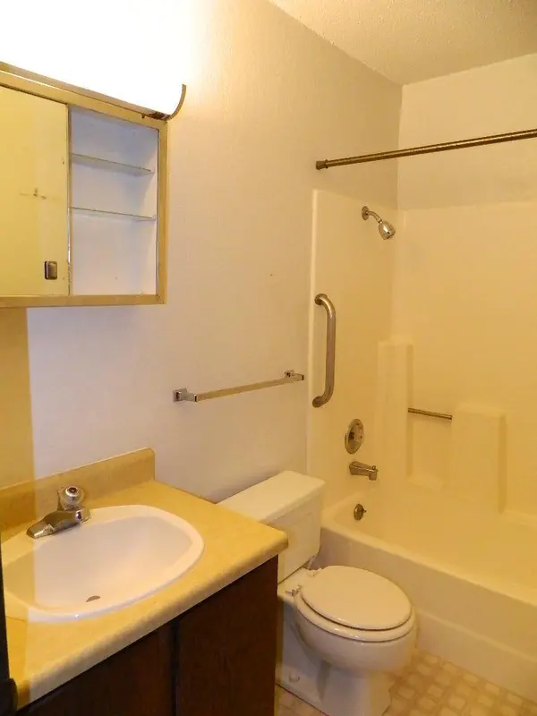 133 W 1st AVE, Hanley Falls, MN 56245