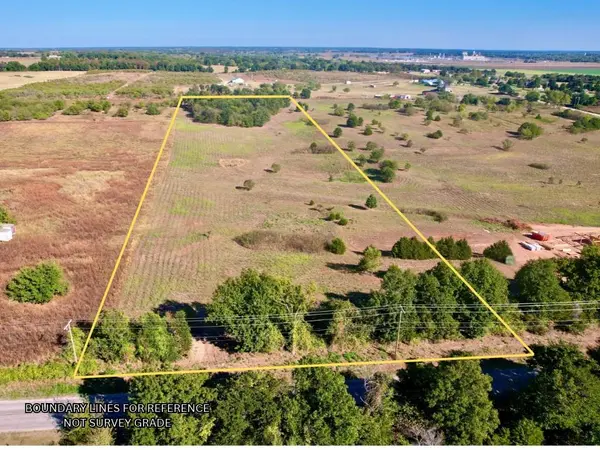 0004 N Peebly RD, Harrah, OK 73045