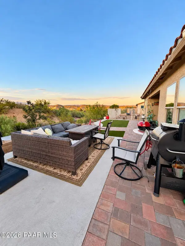 80 W Monte Cristo DR, Wickenburg, AZ 85390