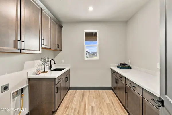5706 E Hahn ST, Prescott Valley, AZ 86314