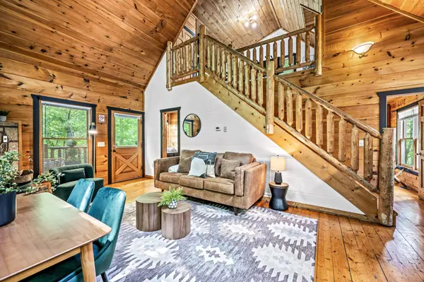1420 Silver Poplar Ln, Sevierville, TN 37876