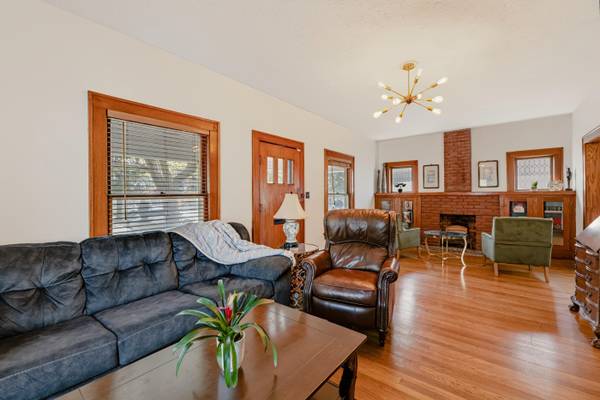 1021 N Woodrow, Wichita, KS 67203