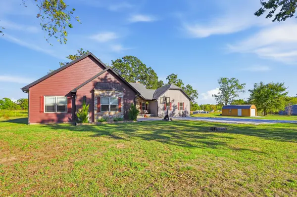 8161 Falcon RD, Neosho, MO 64850