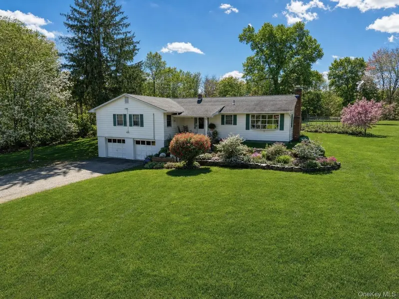 2191 State Route 52, Pine Bush, NY 12566