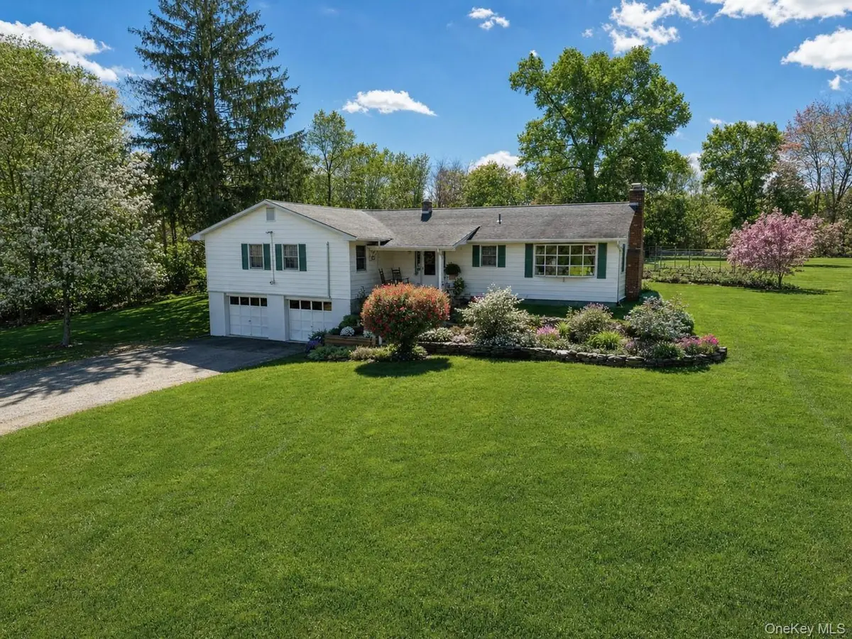 2191 State Route 52, Pine Bush, NY 12566