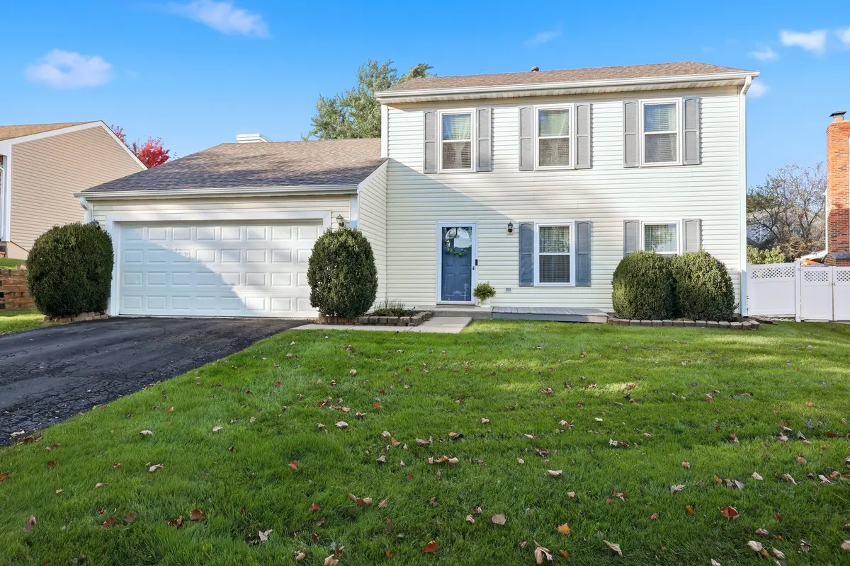 21 N Walnut CT, Streamwood, IL 60107