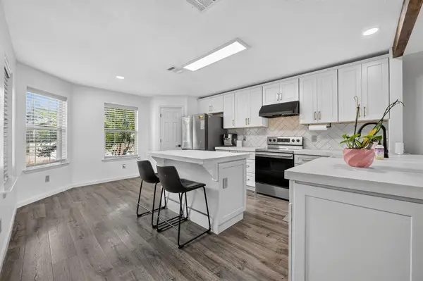9228 Jason Drive, White Settlement, TX 76108