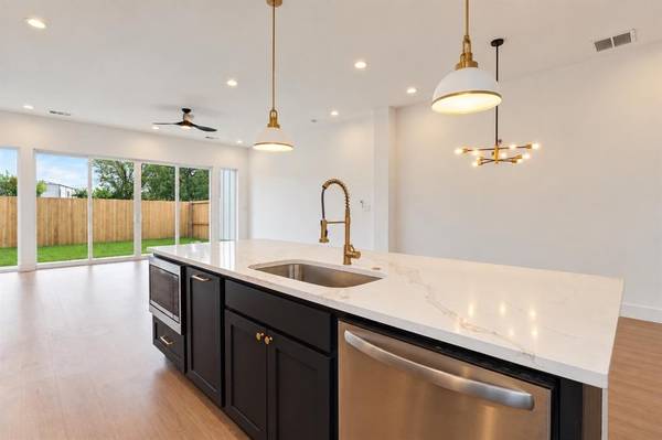 316 Avenue L, Dallas, TX 75203