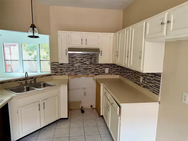 7122 Valley Trails, San Antonio, TX 78250