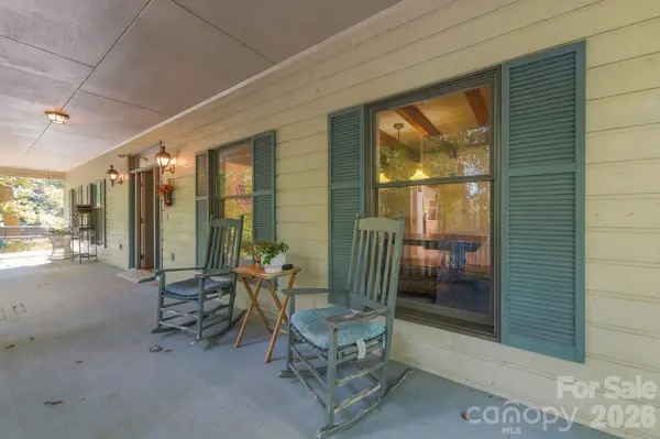150 Rabun RUN, Columbus, NC 28722