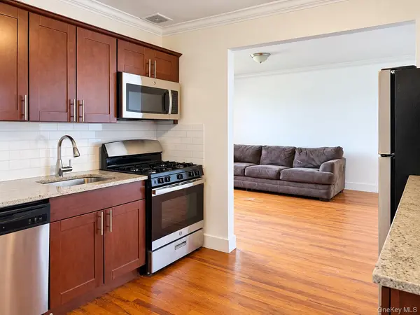 150-30 71 AVE #5H, Kew Garden Hills, NY 11367