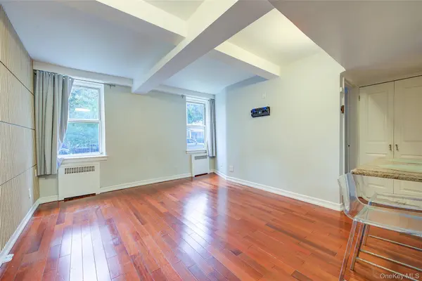 110-20 71 AVE #110, Forest Hills, NY 11375
