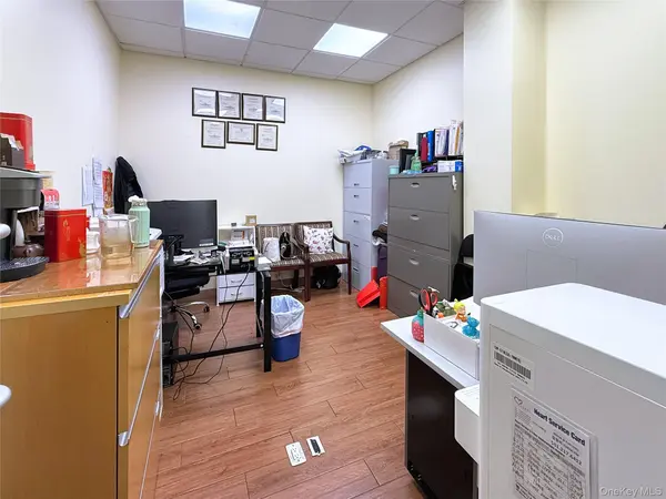 38-08 Union ST #2E, Flushing, NY 11354