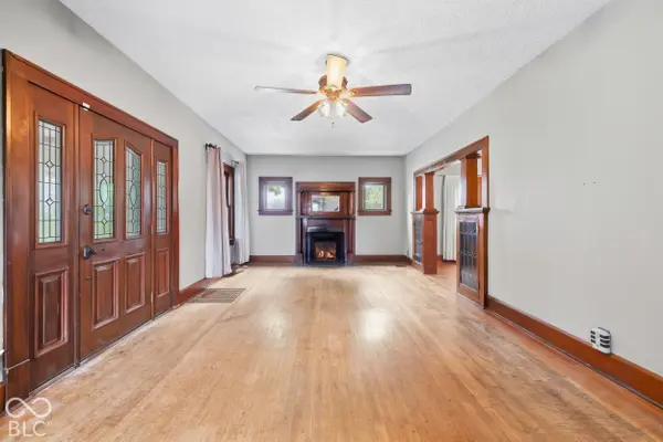 6415 Oaklandon RD, Indianapolis, IN 46236