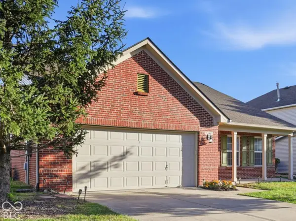 5868 W Deerview BND, Mccordsville, IN 46055
