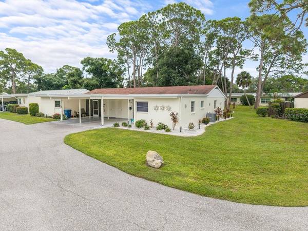 3524 GREEN VIEW CT #49, Sarasota, FL 34231