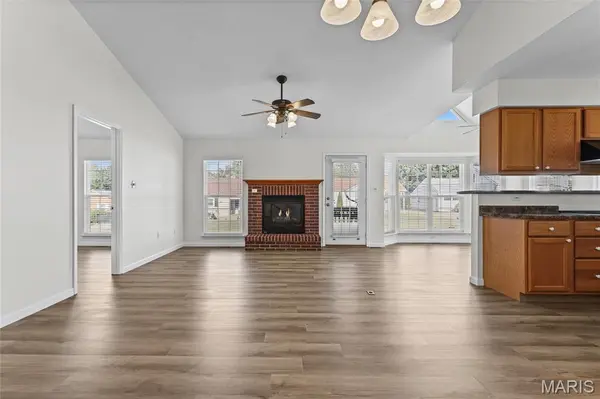 2006 Chapel Hill XING, St Peters, MO 63376