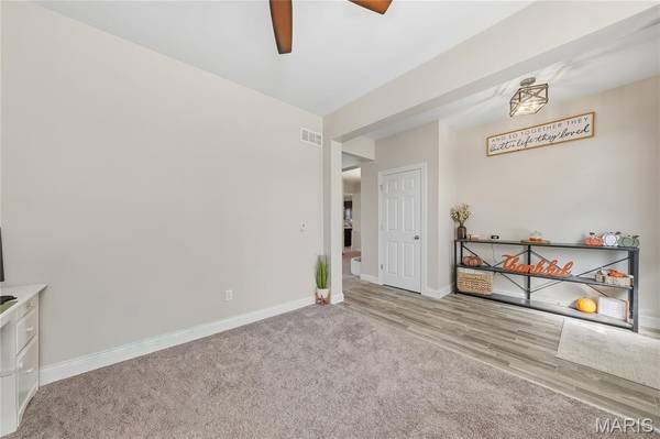 524 Wilmer Hollow LN, Wentzville, MO 63385