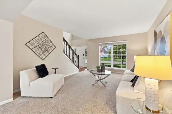 502 Saratoga CT, Oswego, IL 60543