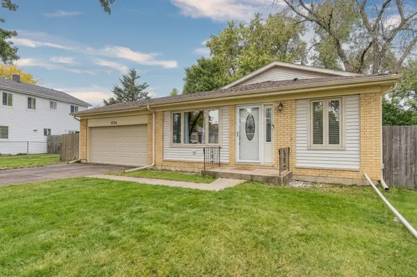 1036 Foxworth BLVD, Lombard, IL 60148