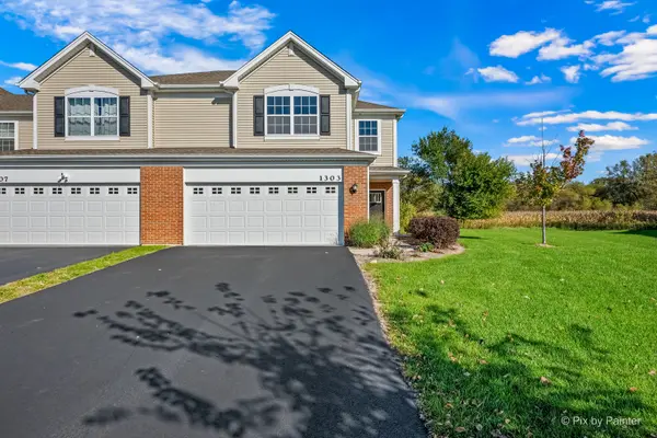 1303 Draper RD, Mchenry, IL 60050