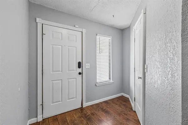 8321 NW 109th TER, Oklahoma City, OK 73162