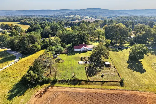 1022 Fairview Rd, Mcminnville, TN 37110