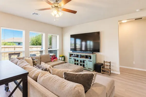 1125 Lakeway Crossing DR, Temple, TX 76502