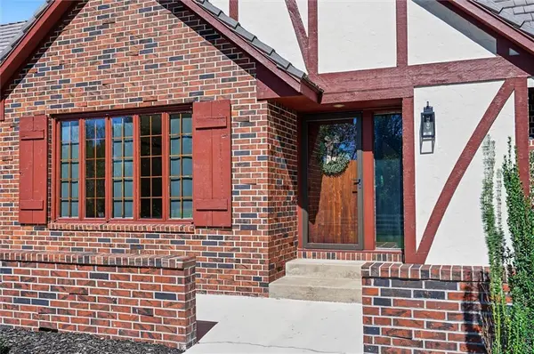 3049 Kingman RD, Ottawa, KS 66067