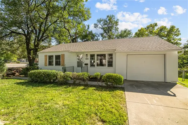 405 W 86th TER, Kansas City, MO 64114