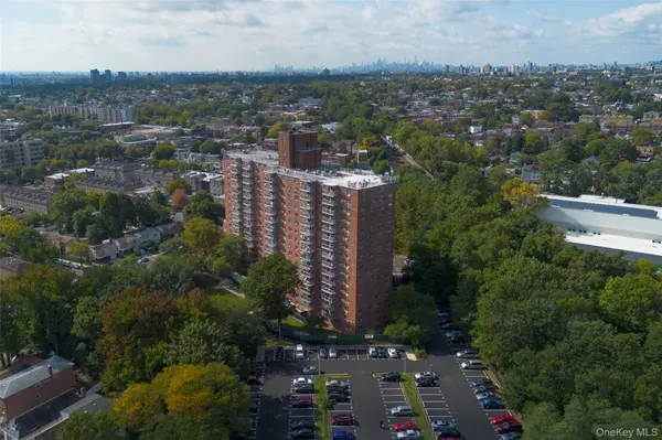 3410 De Reimer AVE #12I, Bronx, NY 10475