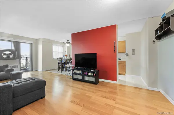 3410 De Reimer AVE #12I, Bronx, NY 10475
