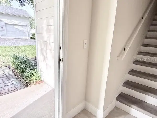 417 SOUTHERN PECAN CIR #208, Winter Garden, FL 34787