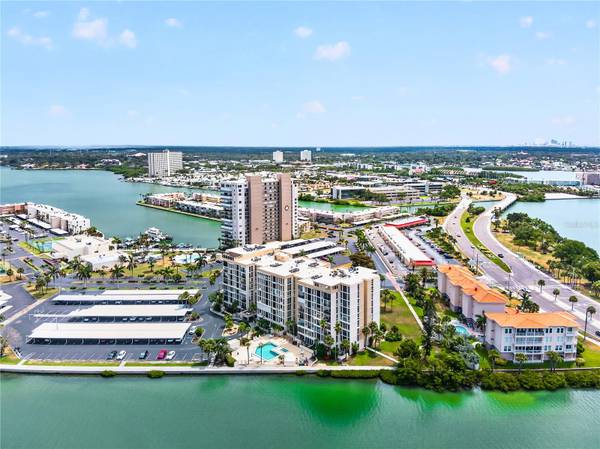 7400 SUN ISLAND DR S #203, South Pasadena, FL 33707