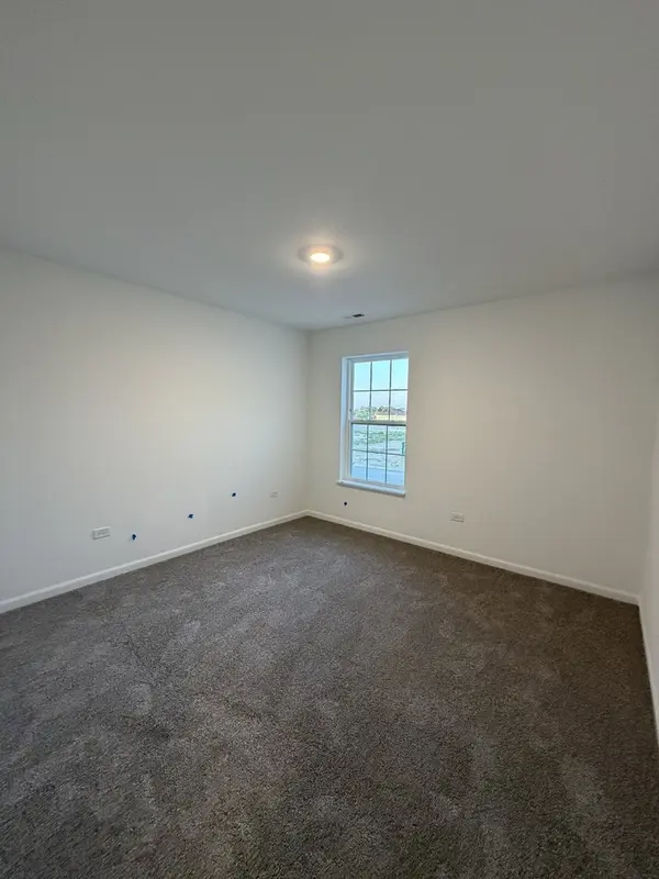 1205 Glenmont ST, Algonquin, IL 60102